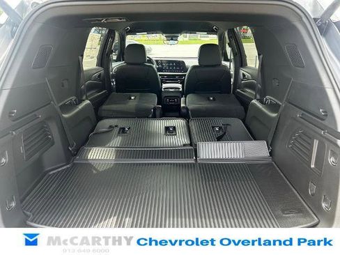New 2026 Chevrolet Traverse LT w/ Driver Confidence Package FWD image 21