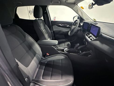 Used 2024 Chevrolet TrailBlazer LS w/ LS Convenience Package AWD/4WD image 24