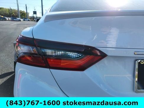 Used 2024 Toyota Camry SE image 27