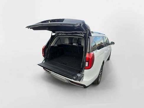 Used 2025 Ford Expedition Max Platinum image 20