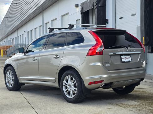 Used 2016 Volvo XC60 T5 Premier w/ Proximity Package AWD/4WD image 6