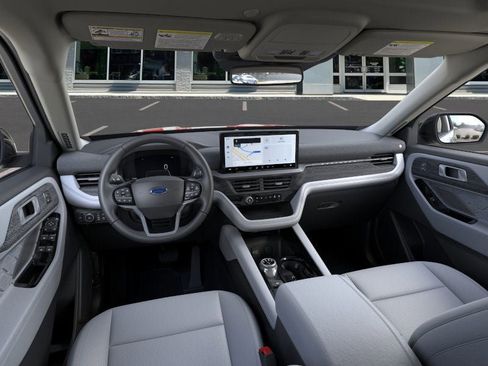 New 2026 Ford Explorer Platinum w/ LUX Leather Package image 9