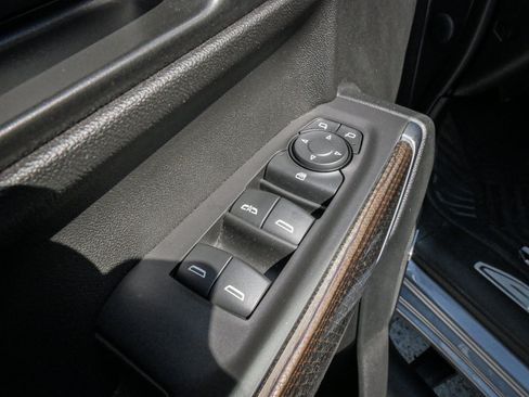 Used 2021 Chevrolet Silverado 1500 RST w/ True North Edition Plus AWD/4WD image 15