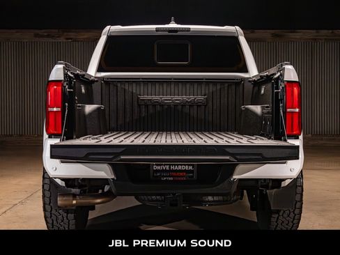 Used 2024 Toyota Tacoma TRD Sport w/ TRD Sport Upgrade Package AWD/4WD image 8