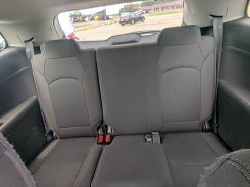 Used 2015 Chevrolet Traverse LT AWD/4WD image 24