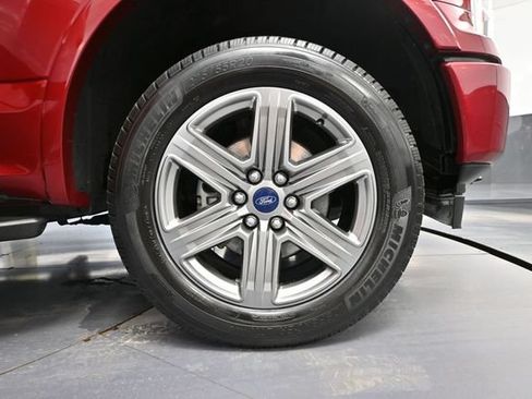 Used 2018 Ford F150 XLT w/ Equipment Group 302A Luxury AWD/4WD image 17