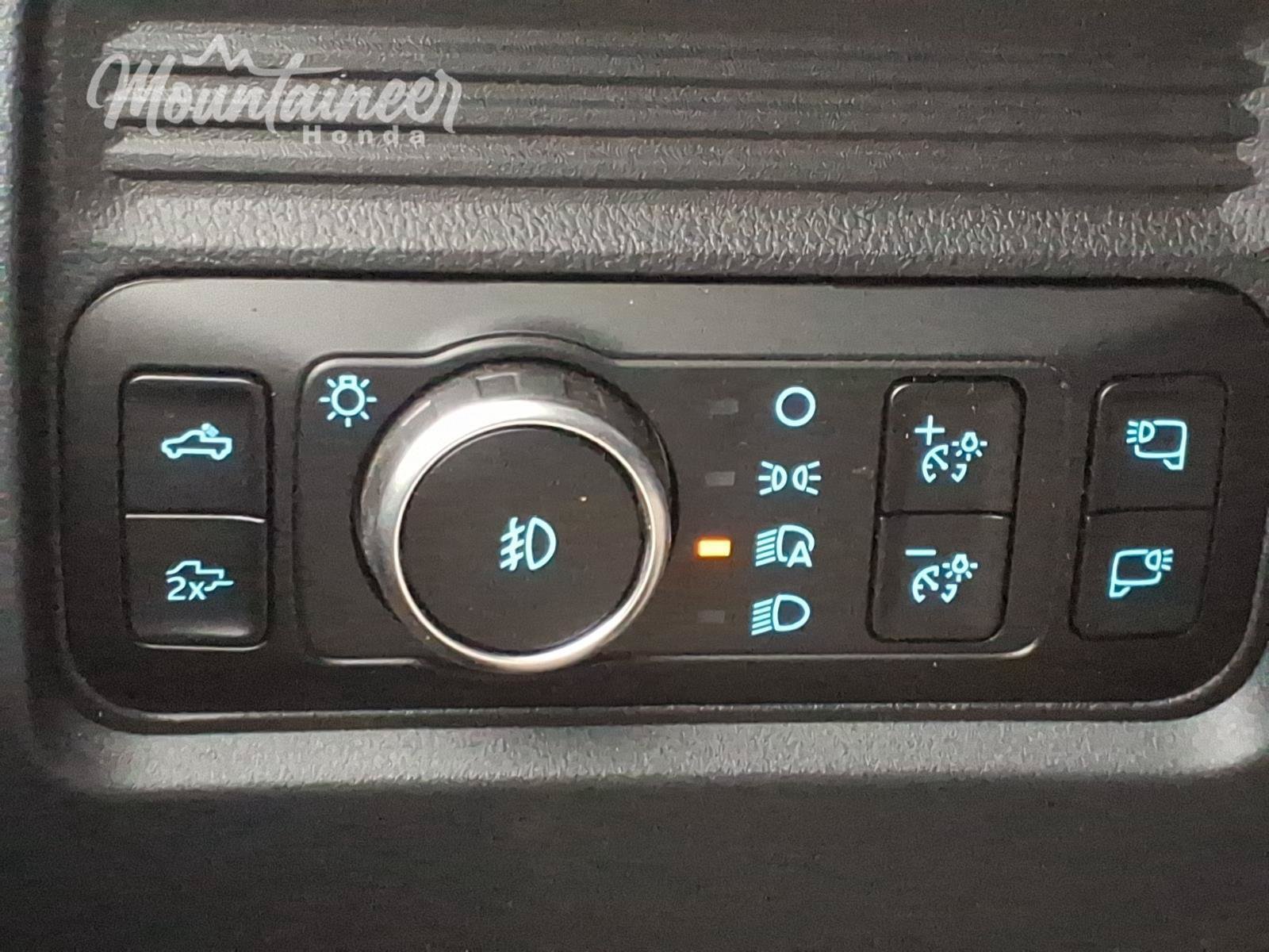 Used 2026 Ford F250 Lariat AWD/4WD image 31