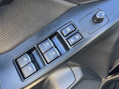 Used 2017 Subaru Forester 2.0XT Premium image 10