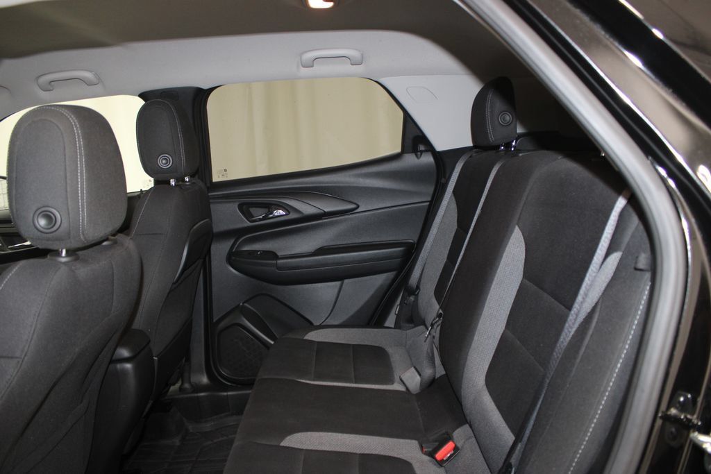 Used 2026 Chevrolet TrailBlazer LT FWD image 19