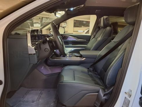New 2025 Cadillac Escalade IQ Sport 2 w/ LPO, ONYX Package AWD/4WD image 18
