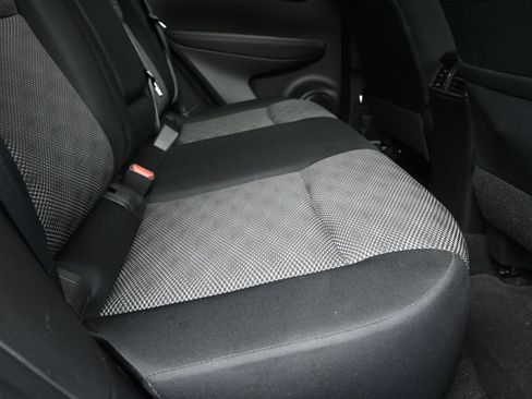 Used 2022 Nissan Rogue Sport SV FWD image 22