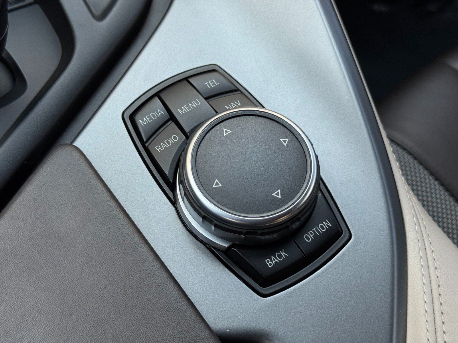 Used 2015 BMW i8 AWD/4WD image 30