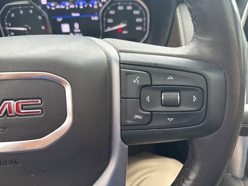 Used 2021 GMC Yukon XL SLT w/ SLT Premium Package AWD/4WD image 16