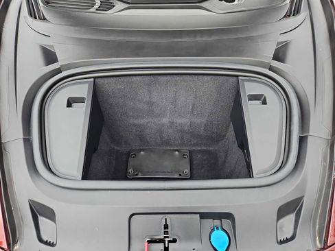 Certified 2021 Porsche Taycan 4S image 37