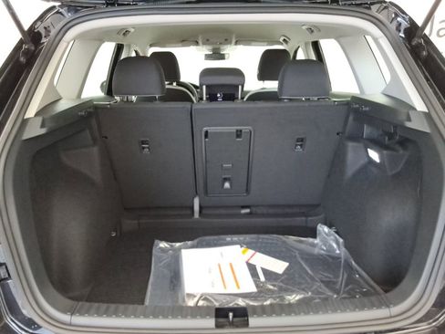 Used 2025 Volkswagen Taos S image 19