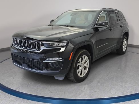 Used 2023 Jeep Grand Cherokee Limited w/ Luxury Tech Group II image 1