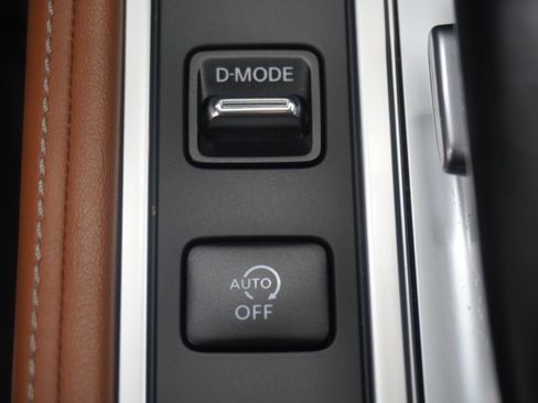 Used 2023 INFINITI QX60 Sensory w/ Vision Package AWD/4WD image 28