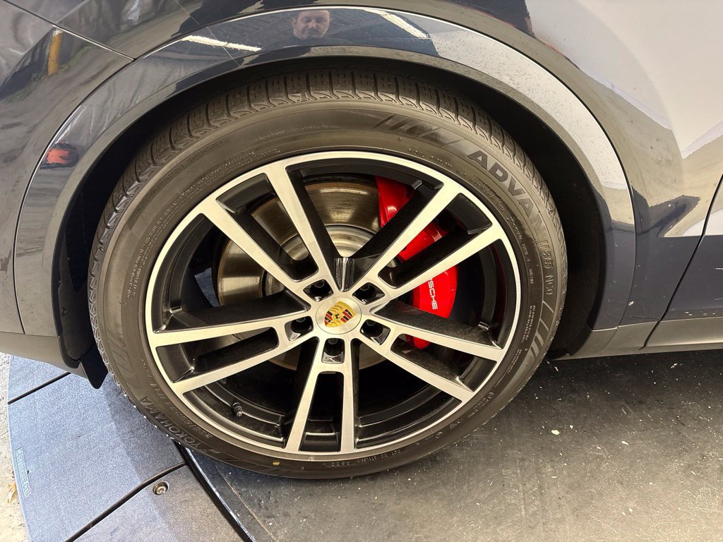 Certified 2024 Porsche Cayenne S AWD/4WD image 14