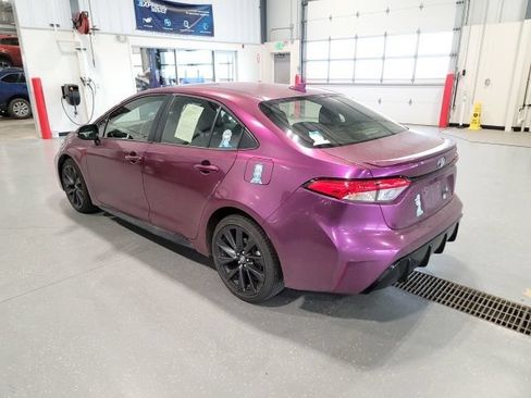 Used 2024 Toyota Corolla SE FWD image 5