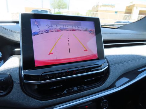 Used 2024 Jeep Compass Latitude image 26