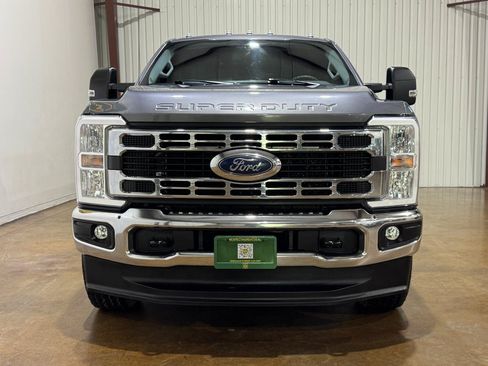 Used 2024 Ford F250 XLT AWD/4WD image 2