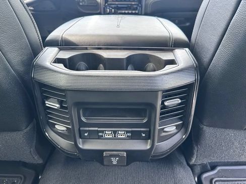Used 2024 RAM 2500 Limited AWD/4WD image 35