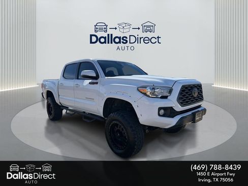 Used 2020 Toyota Tacoma TRD Sport w/ Technology Package image 1