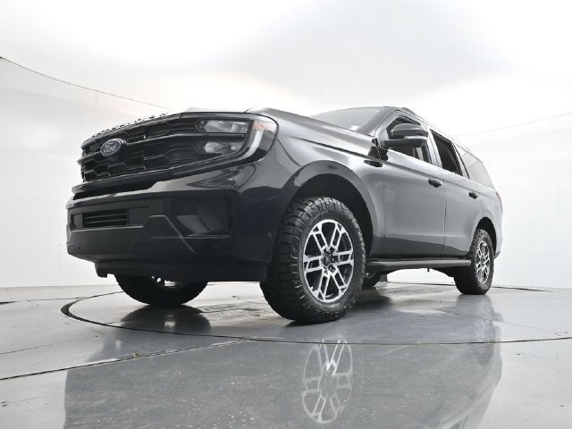 Used 2025 Ford Expedition Active AWD/4WD image 48