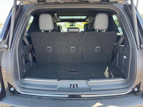 Used 2023 Lincoln Navigator Reserve AWD/4WD image 24