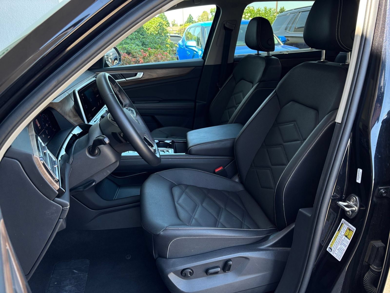 Used 2026 Volkswagen Atlas SE AWD/4WD image 38