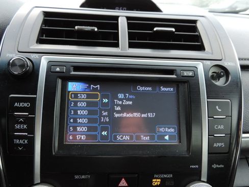 Used 2013 Toyota Camry SE FWD image 21