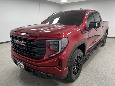 Used 2024 GMC Sierra 1500 Elevation w/ Elevation Premium Package image 4