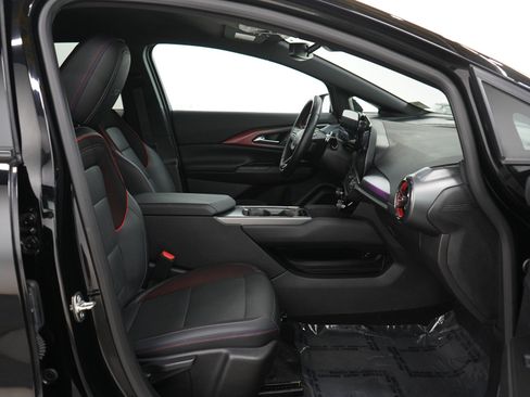 Used 2024 Chevrolet Equinox EV RS FWD image 11