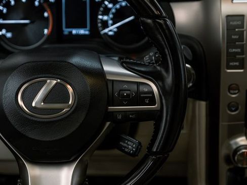 Used 2021 Lexus GX 460 Premium image 17