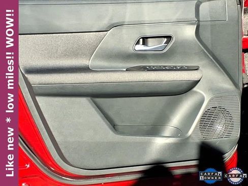 Certified 2025 Nissan Kicks SV image 14