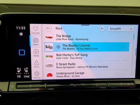 Used 2024 Volkswagen Atlas Cross Sport SE w/ Panoramic Sunroof Package image 19