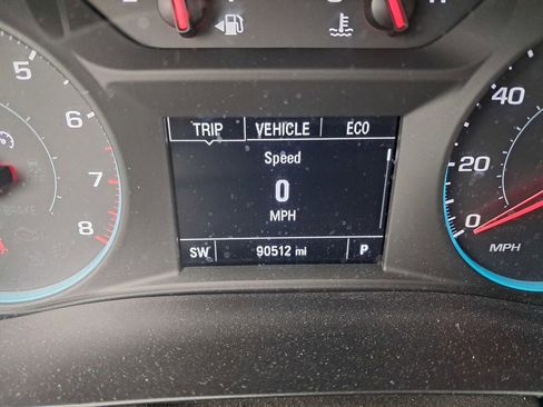 Used 2019 Chevrolet Traverse LT image 16