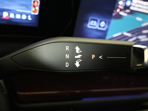 New 2026 Chevrolet Traverse RS w/ LPO, Floor Liner Package image 31