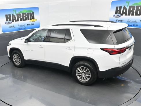 Used 2023 Chevrolet Traverse LT FWD image 24