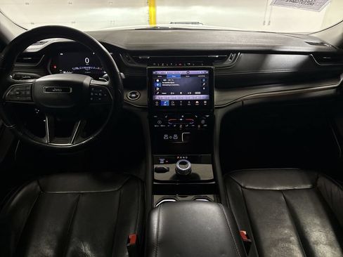 Used 2021 Jeep Grand Cherokee L Limited AWD/4WD image 10