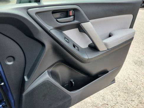 Used 2015 Subaru Forester 2.5i Premium w/ All-Weather Package image 18