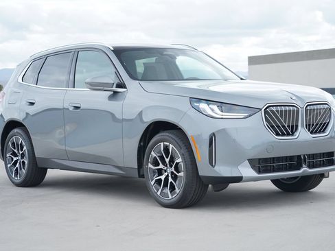 New 2026 BMW X3 xDrive30i w/ Convenience Package AWD/4WD image 3