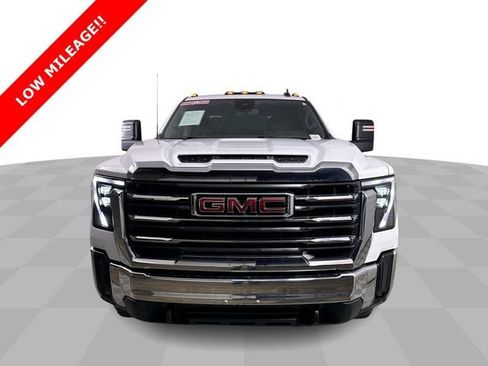 Used 2024 GMC Sierra 2500 SLE w/ SLE Convenience Package image 3