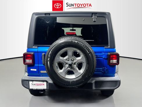 Used 2021 Jeep Wrangler Unlimited Sport AWD/4WD image 5