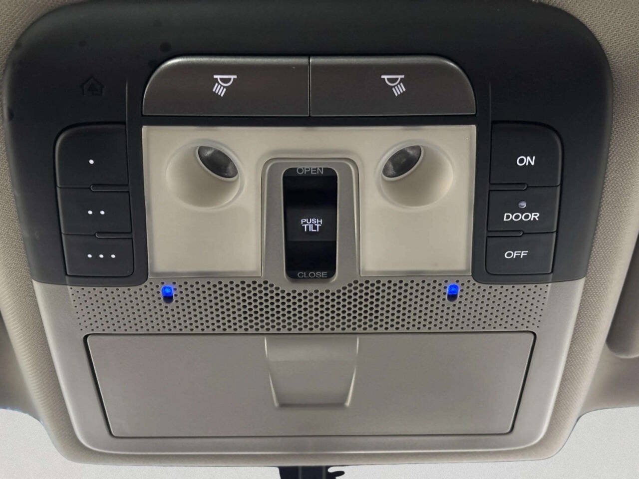 Used 2013 Acura MDX w/ Technology Package AWD/4WD image 32