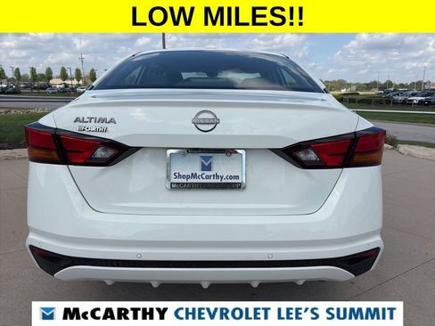 Used 2025 Nissan Altima 2.5 SV image 13