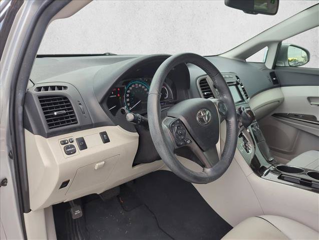 Used 2015 Toyota Venza XLE FWD image 10