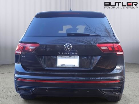 Used 2024 Volkswagen Tiguan SE R-Line image 6