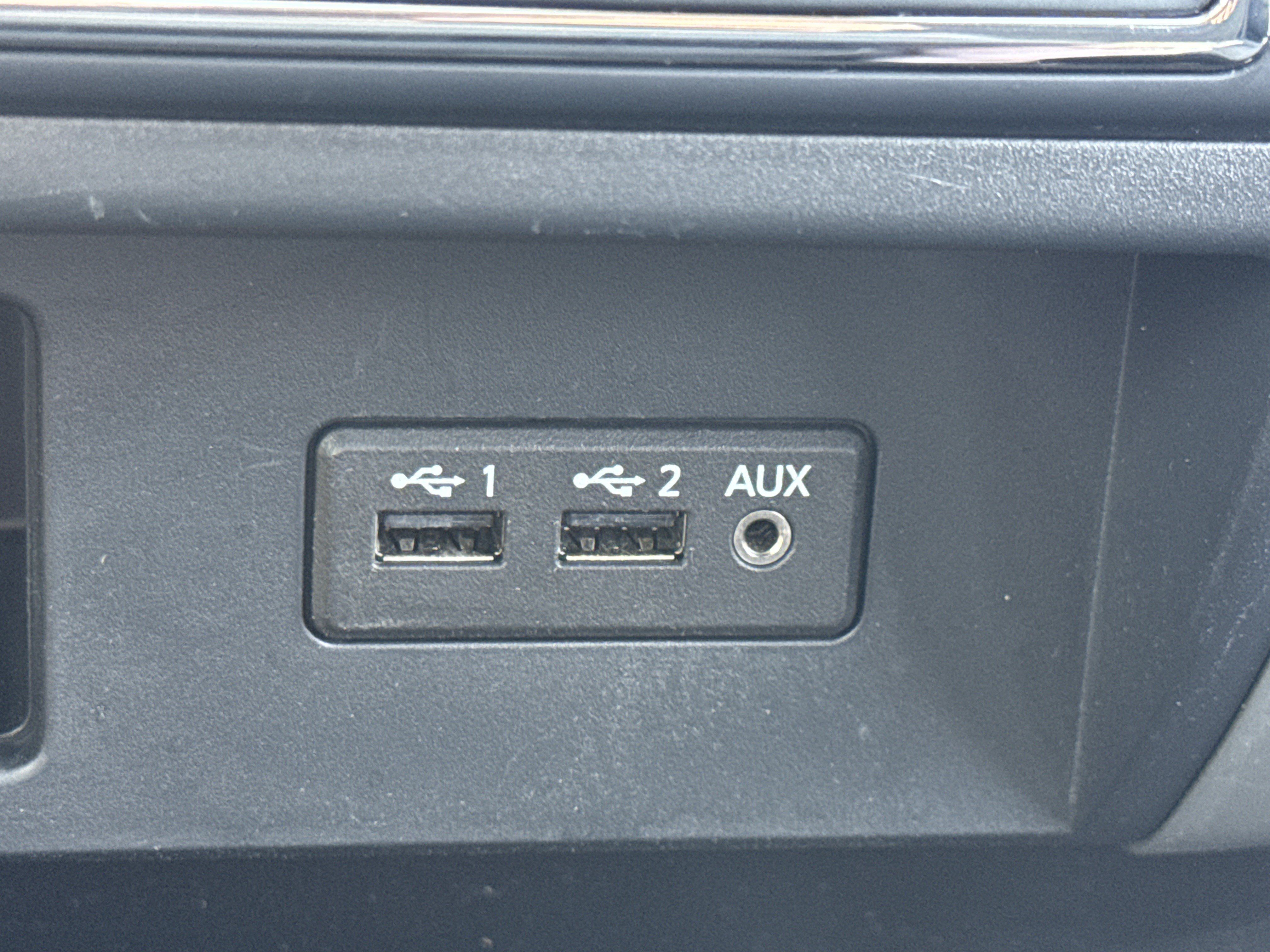 Used 2019 Nissan Titan SV RWD image 15
