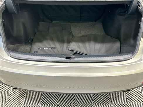 Used 2016 Lexus IS 200t image 34